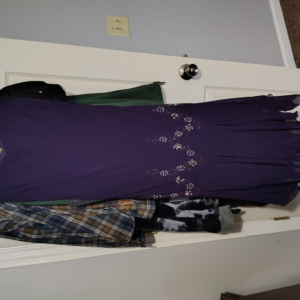 Elegant Purple Dress with Floral Embellishments